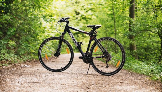 Odkryj tajemnice wyboru idealnego roweru szosowego: przewodnik krok po kroku!