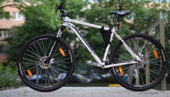 Jakie opony do roweru górskiego - wybór bieżnika i szerokości